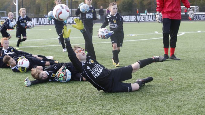 SC Cambuur Voetbal- en Keeperskamp (5b)